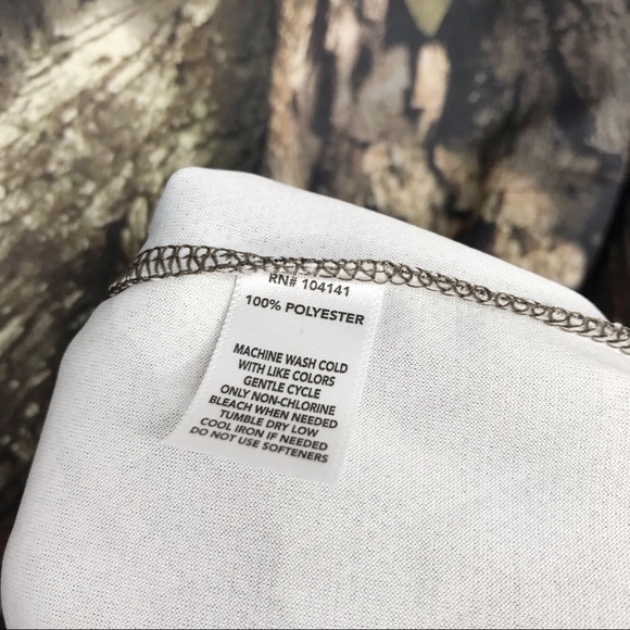 FIELD AND STREAM Real Tree Camo Print Short Sleeve Top M - Picture 5 of 6